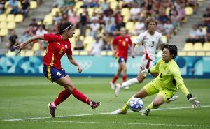 西足协官方确认，女足国脚邦马蒂遭遇左腓骨骨折，预计将缺席比赛至少两个月。